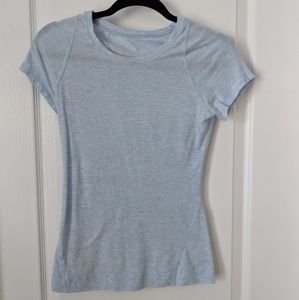 Lululemon size 2 swiftly tech soft light blue tee